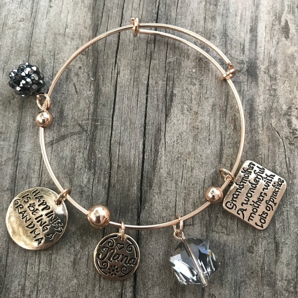 Jewelry - In grandma love charms adjustable bracelet jewelry
